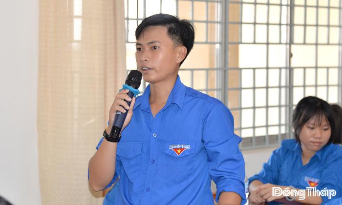 Đoàn viên, thanh niên nêu ý kiến tại hội nghị.