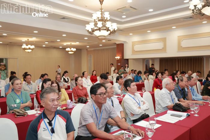 Đại biểu dự đại hội.
