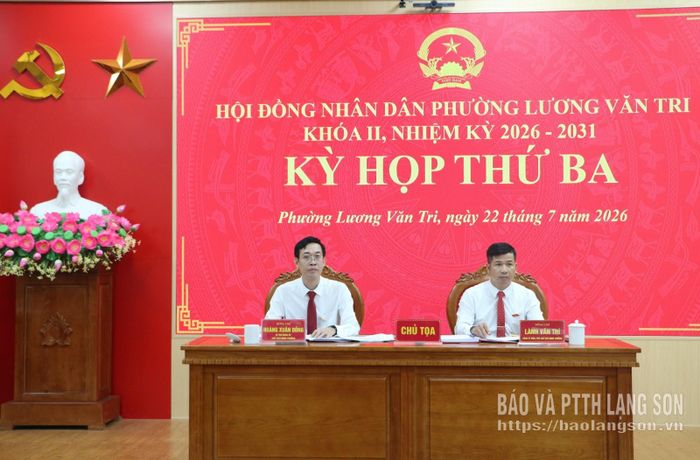Các đồng chí Thường trực HĐND phường điều hành kỳ họp