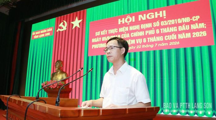 Chủ tịch UBND xã Đồng Đăng phát biểu tại hội nghị