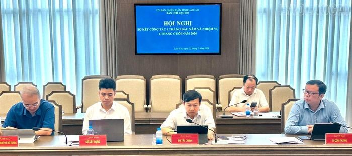 Các đại biểu tham dự hội nghị.