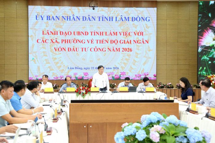 Tỉnh ủy viên, Phó Chủ tịch UBND tỉnh Võ Ngọc Hiệp chủ trì làm việc với 20 xã, phường về giải ngân vốn đầu tư công