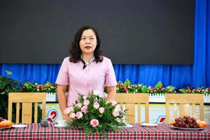 Đồng chí Nguyễn Thị Thuận Bích, Tỉnh ủy viên, Phó Chủ tịch HĐND tỉnh Lâm Đồng phát biểu tại buổi làm việc