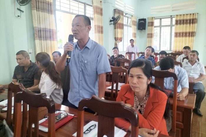 Các trưởng thôn đóng góp ý kiến