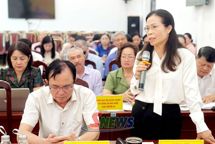 Lãnh đạo Hội Khuyến học tỉnh phát biểu tại hội nghị.