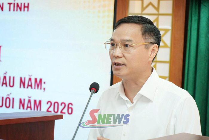 Đồng chí Đặng Quang Hưng, Phó Bí thư Đảng ủy, Trưởng Ban Chỉ đạo 35 Đảng ủy UBND tỉnh, phát biểu kết luận hội nghị.