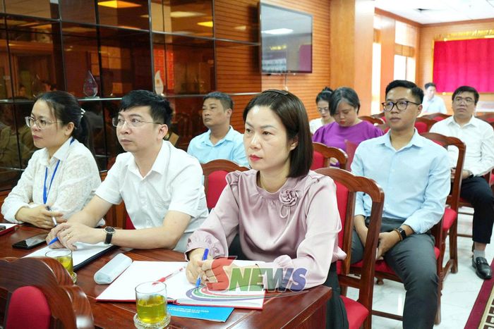 Đại biểu tham dự hội nghị Ban Chỉ đạo 35 Đảng ủy UBND tỉnh.