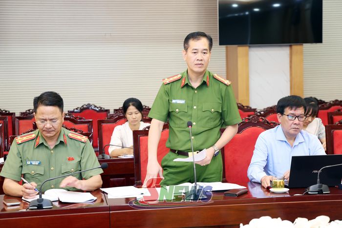 Đại diện Công an tỉnh phát biểu tại cuộc làm việc.
