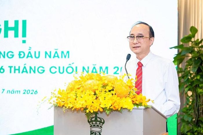 Ông Văn Hồng Sơn nhấn mạnh sản xuất, kinh doanh hiệu quả là cơ sở tạo nguồn lực triển khai đầu tư di dời Công t