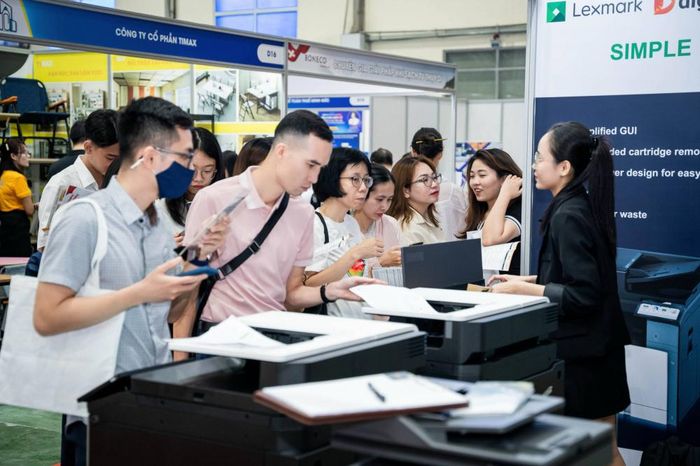 VietOffice 2026 hội tụ nhiều thương hiệu uy tín trong lĩnh vực văn phòng phẩm, thiết bị văn phòng và công nghệ văn phòng đến từ Việt Nam và thế giới (Ảnh: VINEXAD)