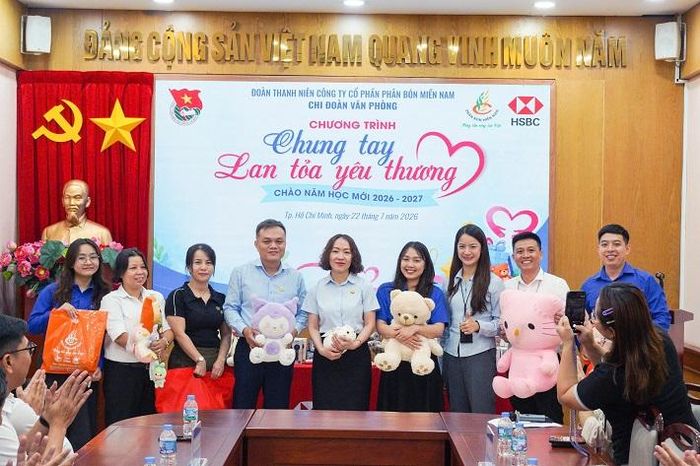 Ông Nguyễn Văn Chiến, Bí thư Đoàn Thanh niên Công ty Cổ phần Phân bón Miền Nam nhấn mạnh ý nghĩa của chương trình trong việc lan tỏa tinh thần sẻ chia và trách nhiệm với cộng đồng