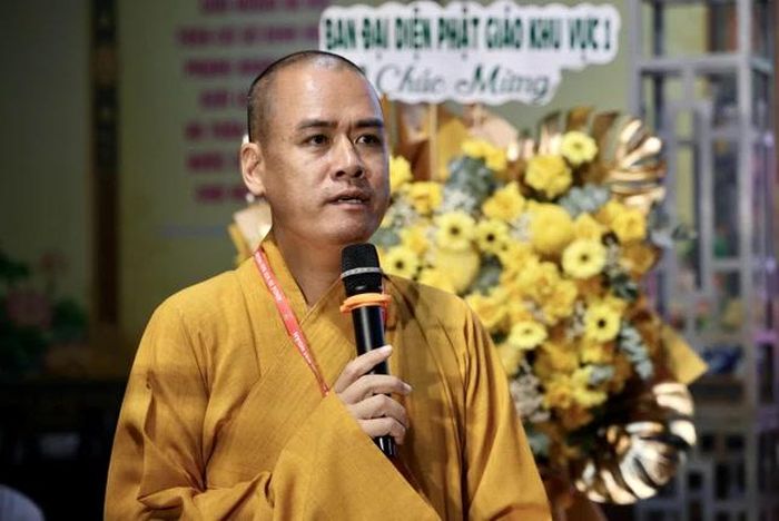 Đại đức Thích Hải Nguyện phát biểu khai mạc 