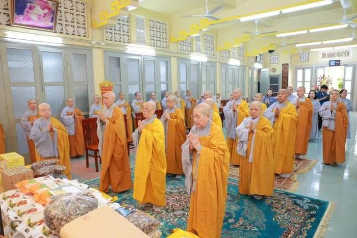 Tại tổ đình Từ Nghiêm