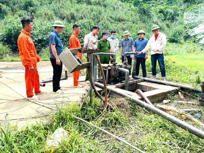 Hiện trường xảy vụ tai nạn lao động làm 5 người tử vong, 8 người bị thương.