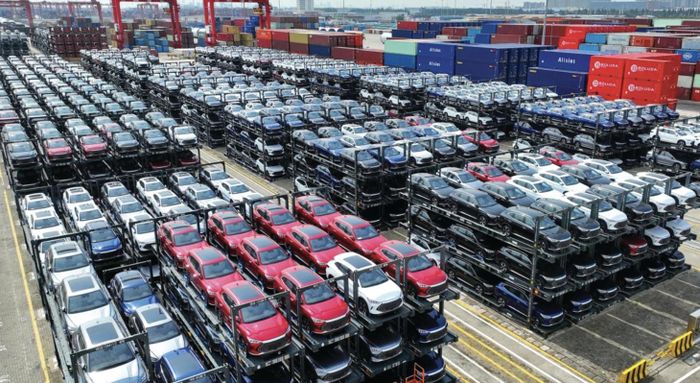 Từ 1/7, người nhập khẩu có trách nhiệm công khai mức tiêu thụ năng lượng của xe cơ giới trong suốt thời gian kiểu loại xe được cung cấp ra thị trường (ảnh minh họa).