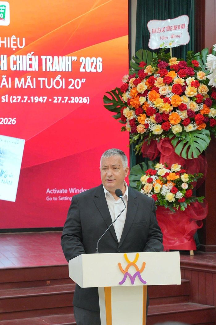 Ông Stephen Maxner, Giám đốc Trung tâm Việt Nam và Văn khố Sam Johnson (Đại học Công nghệ Texas, Hoa Kỳ), phát biểu tại chương trình.
