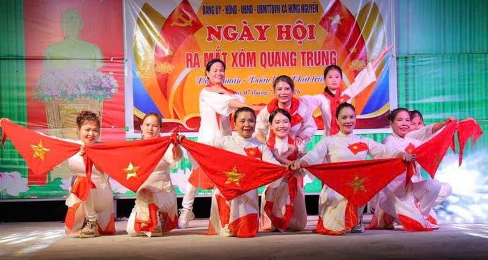 Xóm Quang Trung, xã Hưng Nguyên, Nghệ An tổ chức lễ ra mắt xóm. Ảnh: Bình Nguyên