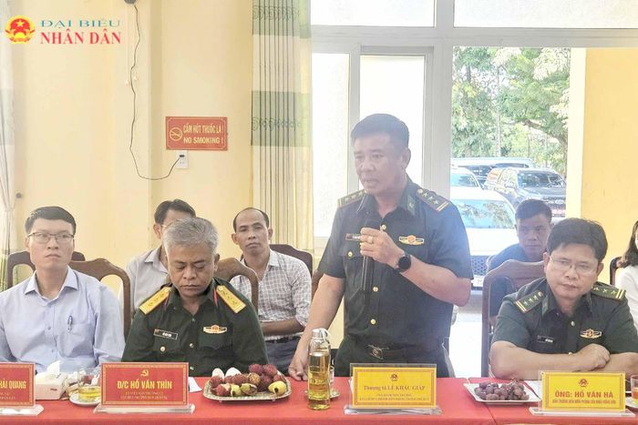Phó Tham mưu trưởng Ban Chỉ huy Bộ đội Biên phòng TP. Huế Lê Khác Giáp phát biểu