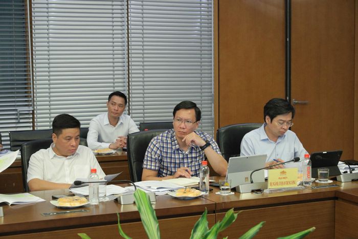 Các đại biểu dự phiên họp