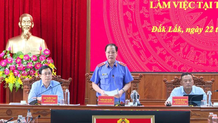 Phó Viện trưởng Viện KSND tối cao Trần Hải Quân kết luận buổi làm việc. Ảnh: V.A