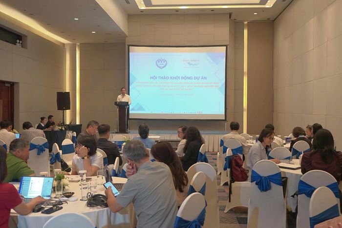 Toàn cảnh hội thảo khởi động dự án “Hỗ trợ trẻ em có hoàn cảnh đặc biệt và trẻ em có nguy cơ rơi vào hoàn cảnh đặc biệt trên địa bàn thành phố Hà Nội” diễn ra ngày 21/7/2026.