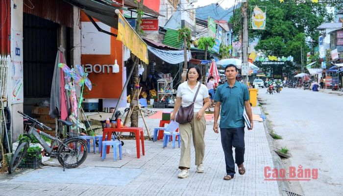 Chi ủy chi bộ xóm Háng Tháng, xã Thông Nông thường xuyên bám sát địa bàn, kịp thời nắm bắt tình hình ở khu dân cư sau sắp xếp. if(window.ads_zones == undefined) window.ads_zones = []; window.ads_zones.push('90a377149371ae9edb616e3b0a253e08') 