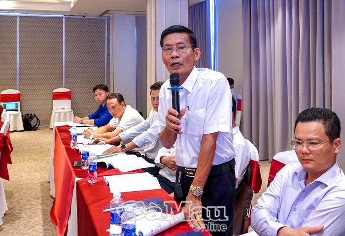 Ông Bùi Văn Chương, Giám đốc HTX Tân Phát Lợi (xã Tân Ân), kiến nghị bổ sung chính sách hỗ trợ đất để HTX xây dựng trụ sở.