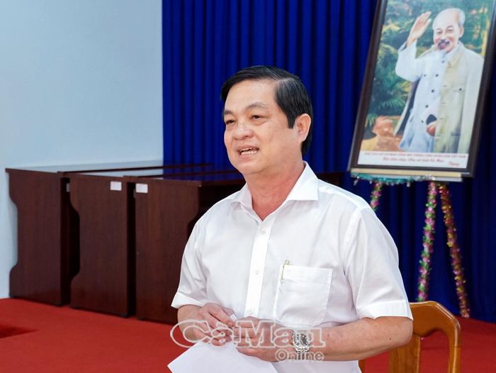 Phó Chủ tịch UBND tỉnh Huỳnh Chí Nguyện phát biểu chỉ đạo tại buổi làm việc.