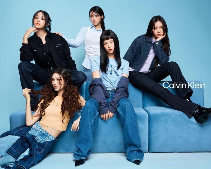 Calvin Klein giới thiệu áo thun nữ được làm từ "nguồn cung ứng có trách nhiệm, vải hữu cơ tái chế và hơn thế nữa"