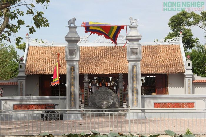 Đền thờ Sát Hải Đại Vương Hoàng Tá Thốn vẫn giữ được vẻ uy nghiêm, cổ kính và là trung tâm sinh hoạt tín ngưỡng quan trọng của nhân dân địa phương.