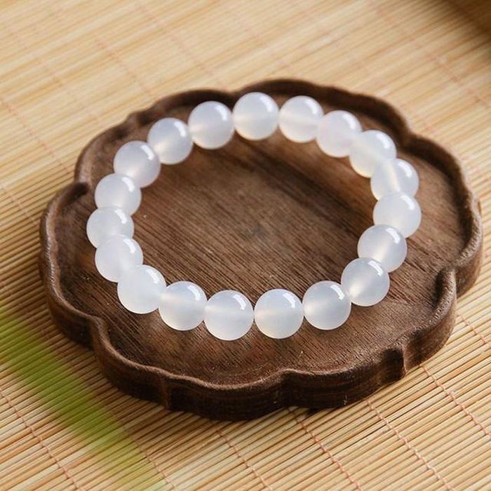 Đá mã não phong thủy không chỉ là vật phẩm được dùng để điều hòa nguồn năng lượng dương, xua đuổi âm khí.