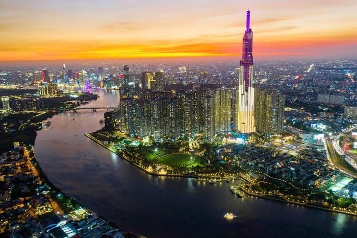 TPHCM hướng đến siêu đô thị hàng đầu Châu Á. Ảnh: Hữu Khoa.
