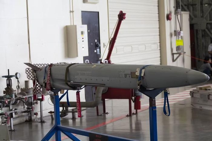 Việc trang bị hệ thống tên lửa ADM-160 MALD trên máy bay MiG-29 lần đầu tiên được "khởi động" vào tháng 5/2024, và trên tiêm kích Su-27 là vào tháng 8/2025.