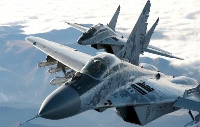Cần lưu ý thêm một vấn đề đó là sau khi kiểm tra các máy bay của Ba Lan, phái đoàn Ukraine đã không hài lòng với tình trạng của chúng, vì những chiếc tiêm kích này cần được sửa chữa lớn trước khi đưa vào sử dụng.