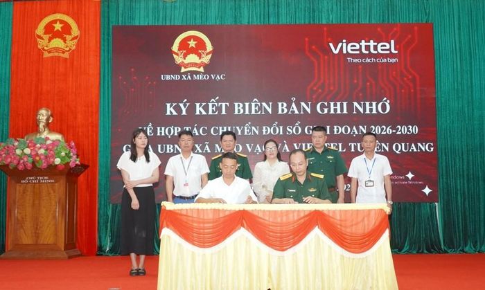 Lễ ký kết thể hiện quyết tâm của xã Mèo Vạc trong đẩy mạnh chuyển đổi số toàn diện