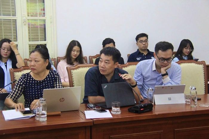 Đại diện các nền tảng, doanh nghiệp đóng góp ý kiến cho dự thảo