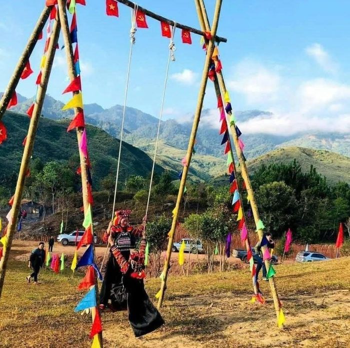Tết "Dế Khù Chà" là sản phẩm văn hóa - du lịch đặc sắc nơi biên giới Sín Thầu. Ảnh minh họa