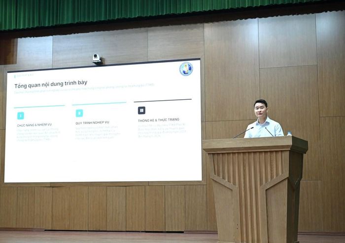 Báo cáo chuyên đề tại Hội nghị