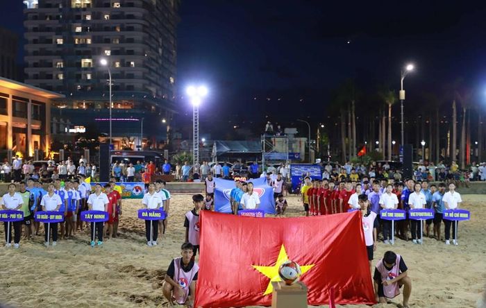 Giải Bóng đá bãi biển Vô địch quốc gia 2026 quy tụ 8 đội bóng tham dự