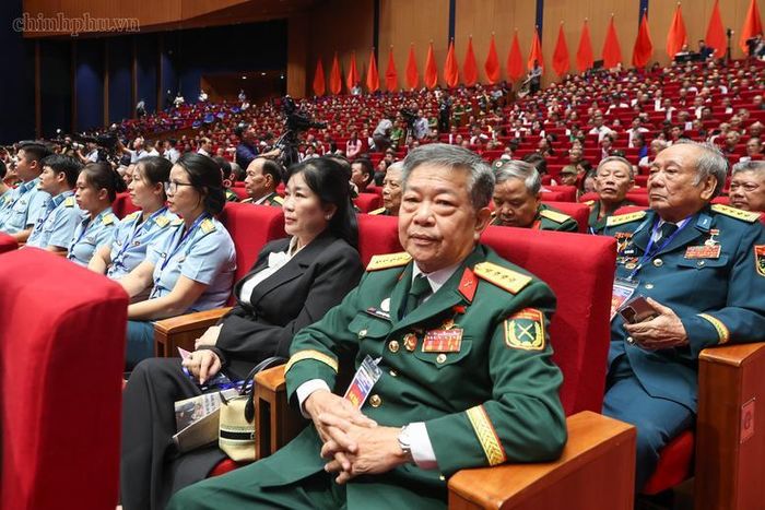Tại Hội nghị, lãnh đạo Đảng, Nhà nước sẽ ra lời kêu gọi toàn xã hội hưởng ứng phong trào đẩy mạnh chăm lo người có công với cách mạng, hướng tới kỷ niệm 80 năm Ngày Thương binh - Liệt sĩ - Ảnh: VGP/Nhật Bắc