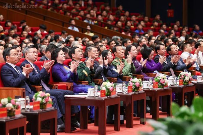 Thủ tướng Lê Minh Hưng cùng các đại biểu dự Hội nghị - Ảnh: VGP/Nhật Bắc