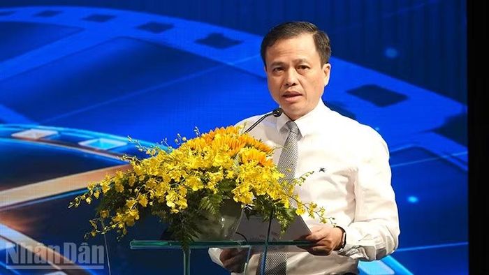 Tiến sĩ Đỗ Quốc Việt, Phó Cục trưởng Cục Điện ảnh phát biểu tại Lễ khai mạc.