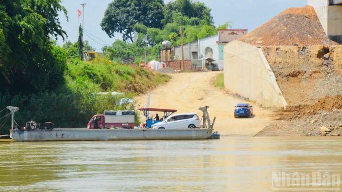 Cầu khi đưa vào khai thác sẽ thay thế phà Hiếu Liêm, phục vụ nhu cầu đi lại, vận chuyển hàng hóa của người dân.