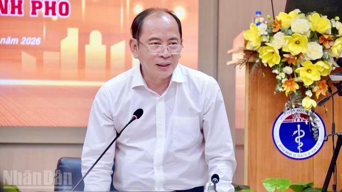 Phó Giáo sư, Tiến sĩ, bác sĩ Tăng Chí Thượng, Giám đốc Sở Y tế Thành phố Hồ Chí Minh.