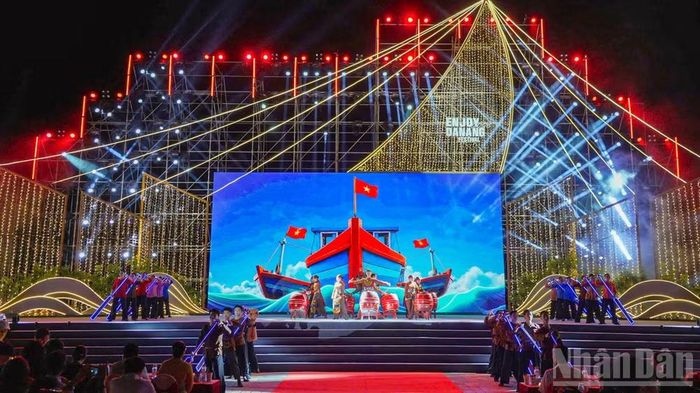 Các tiết mục văn nghệ khai mạc Lễ hội Tận hưởng Đà Nẵng 2026.