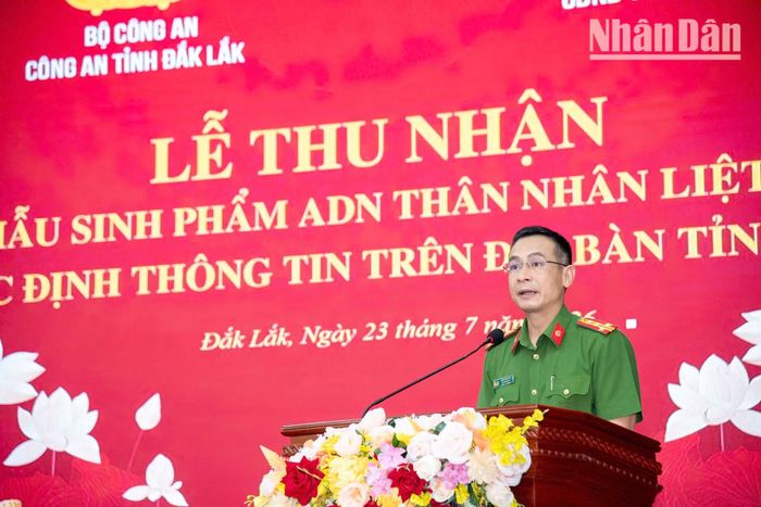 Đại tá Trần Bình Hưng, Phó Giám đốc Công an tỉnh Đắk Lắk, chia sẻ đầy trăn trở rằng hiện toàn tỉnh vẫn còn hơn 4.300 trường hợp liệt sĩ chưa xác định được danh tính. Việc lấy mẫu ADN là hành động thiết thực để tri ân các anh hùng liệt sĩ nhân kỷ niệm 79 năm Ngày Thương binh-Liệt sĩ. Đại tá Hưng yêu cầu các lực lượng phải thực hiện nhiệm vụ với tinh thần trách nhiệm cao nhất và thái độ phục vụ tận tình.