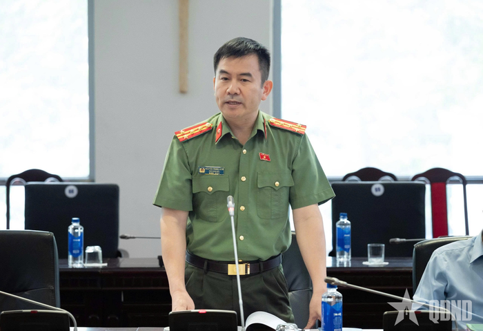  Các ý kiến phát biểu tại phiên họp.
