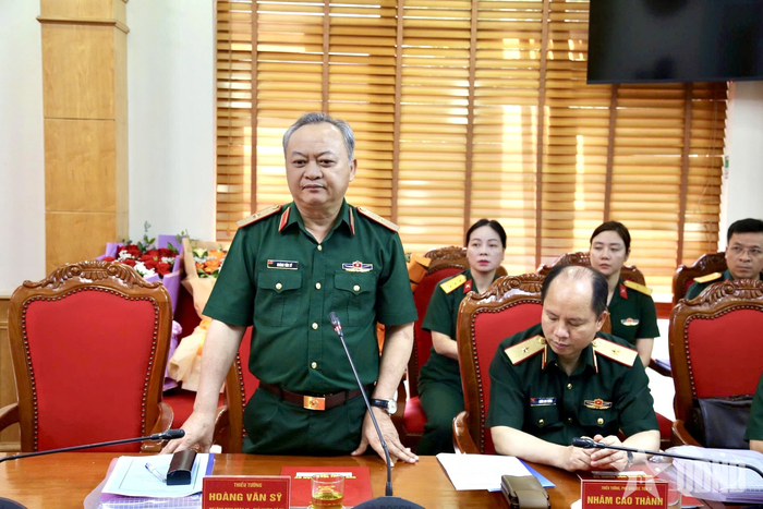 Thiếu tướng Hoàng Văn Sỹ, Tư lệnh Binh đoàn 15, Chủ nhiệm đề tài phát biểu tại buổi nghiệm thu.