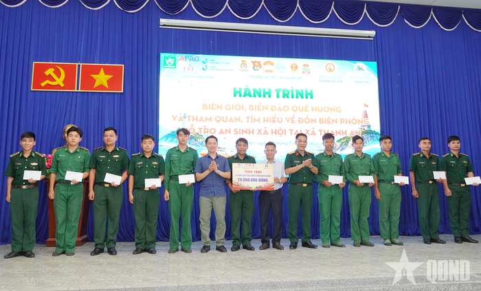 Chương trình góp phần chia sẻ khó khăn, động viên lực lượng đang ngày đêm thực hiện nhiệm vụ bảo vệ chủ quyền biên giới.