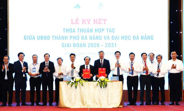 Đại học Đà Nẵng ký kết thỏa thuận hợp tác với TP Đà Nẵng.